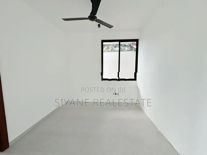 Brand New House for Sale in Thalahena