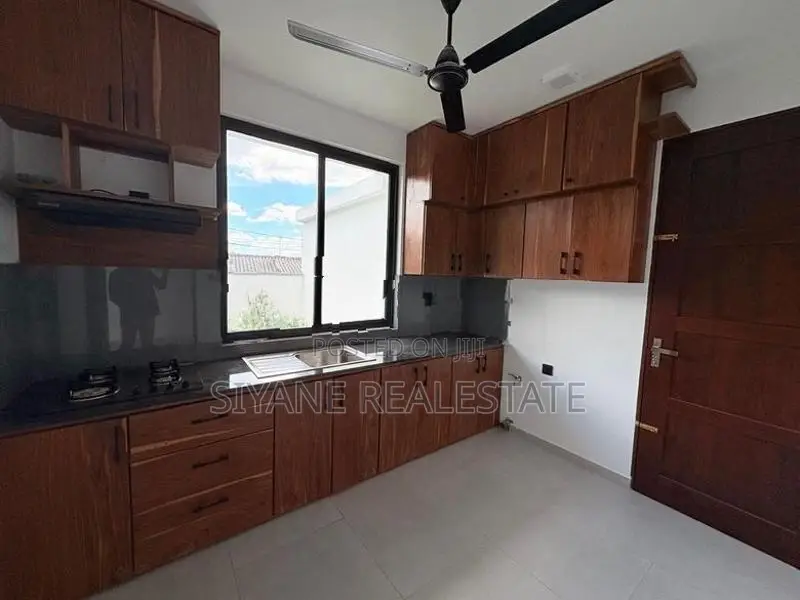 Brand New House for Sale in Thalahena