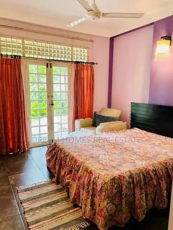 Two-Storey House for Sale – Lake Terrace, Athurugiriya