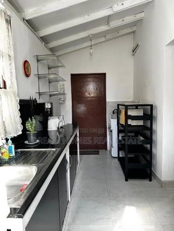 Single-Storey House for Sale – Millennium City