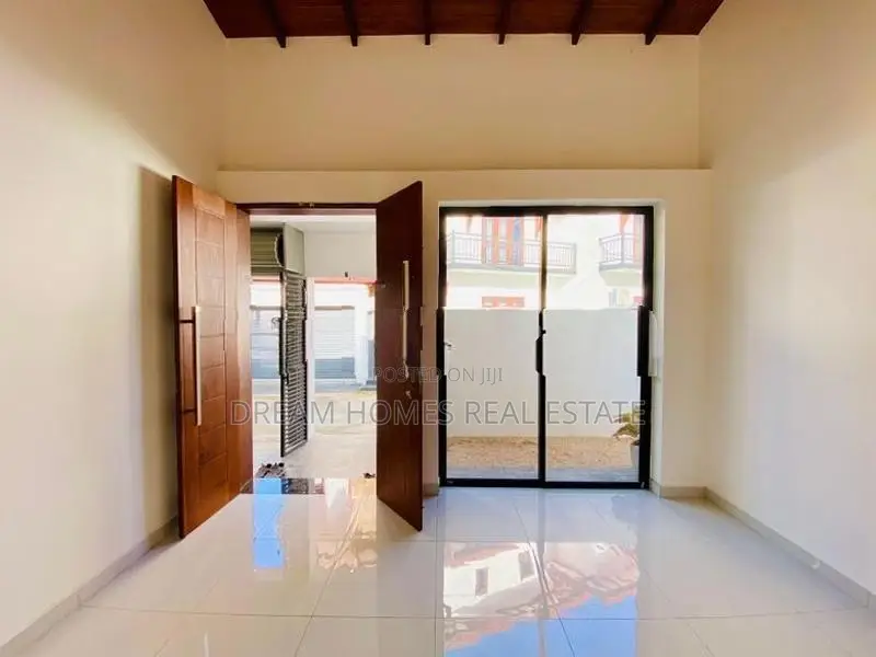 New 3-Bedroom House for Sale – Athurugiriya