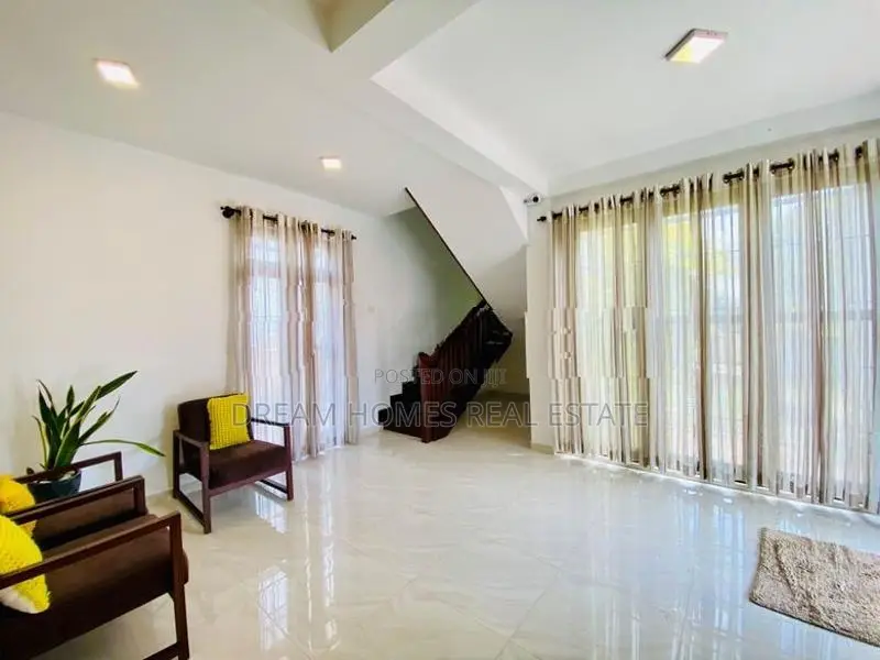 Modern 4 Bedroom House for Sale – Athurugiriya