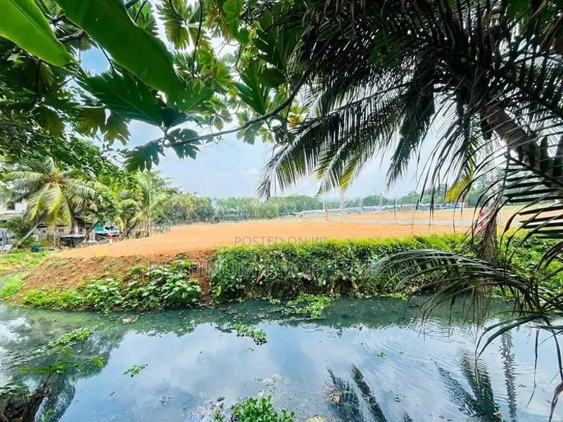 8 Perch Land for Sale in Ethul Kotte