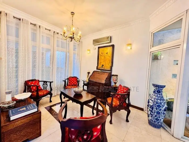 Ultra-Luxury House Facing Victoria Park – Alexandra Place, Colombo 07