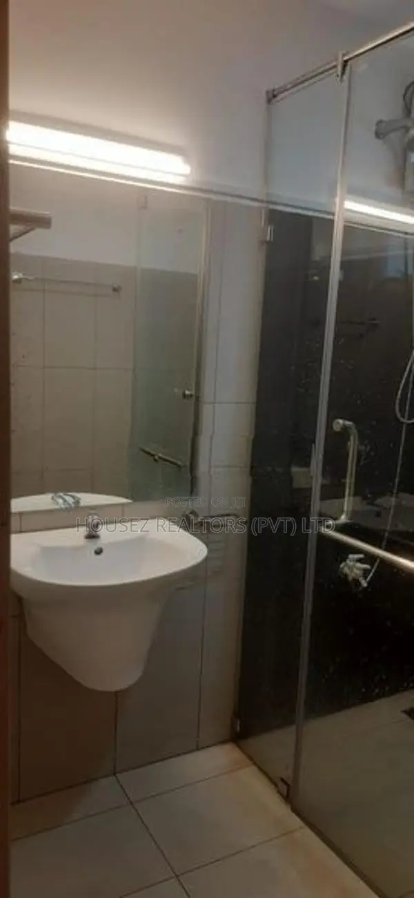Fully Furnished 2-Bedroom Apartment for Rent – Makumbura