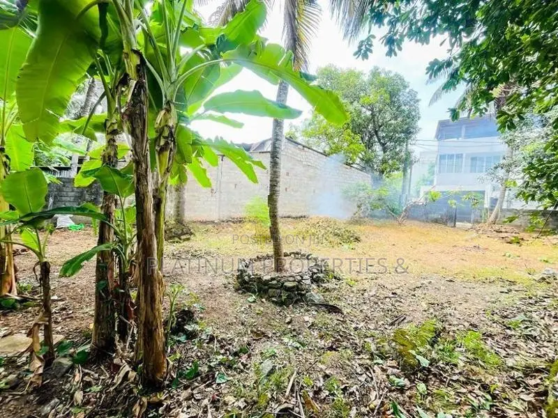 8 Perch Land for Sale in Ethul Kotte