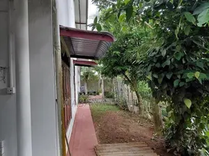 18.Perch Land with 2.Houses for Sale Maharagama