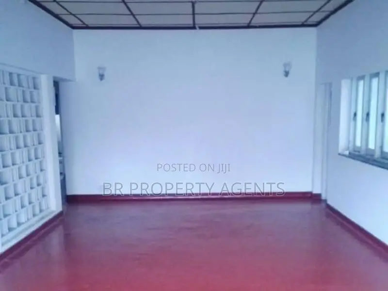 First Floor Office Space for Rent In Colombo 04