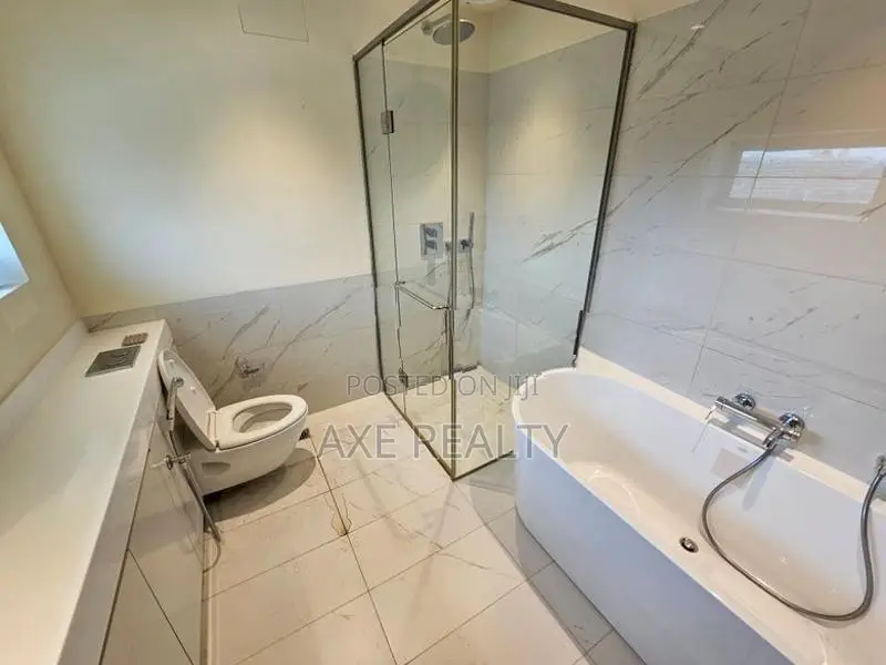 Brand New Cinnamon Life 3 Bed For Rent