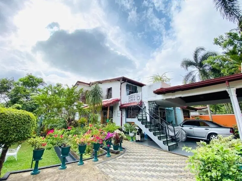 27.12 Perches Super Luxury House For Sale Malabe