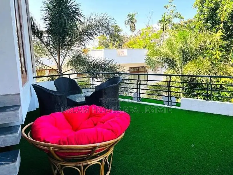 Architecturally Designed 5BR House – Malabe