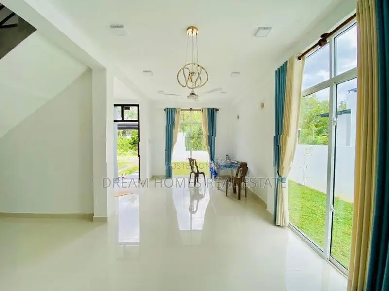 2-Storey House for Sale – Athurugiriya