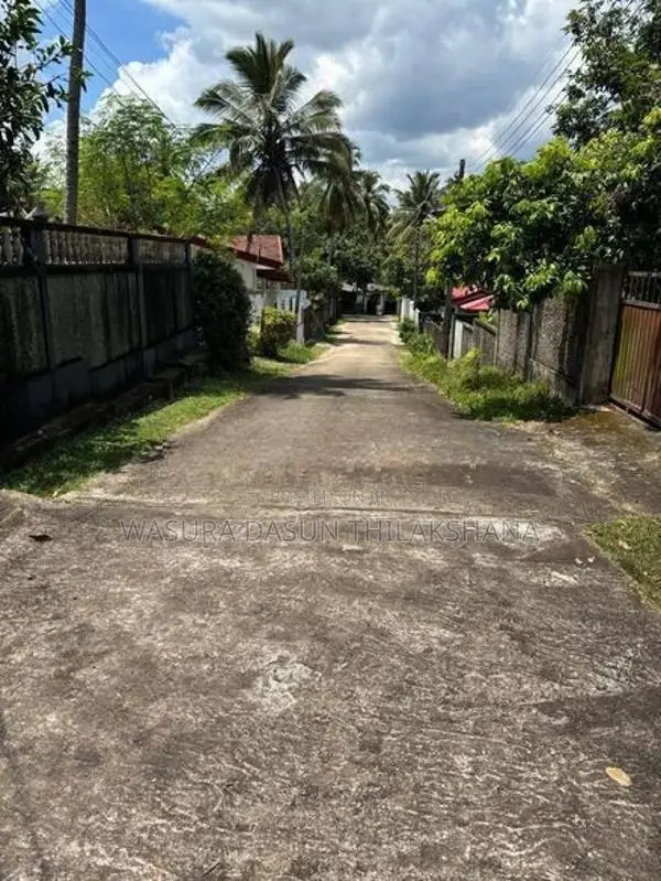 Land For Sale In Nittabuwa
