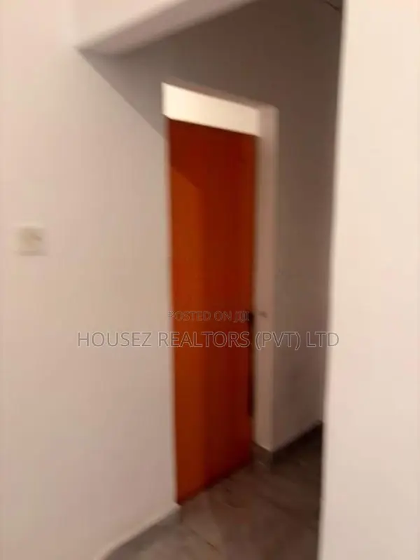 Spacious 4-Bedroom House for Sale – Kadawatha