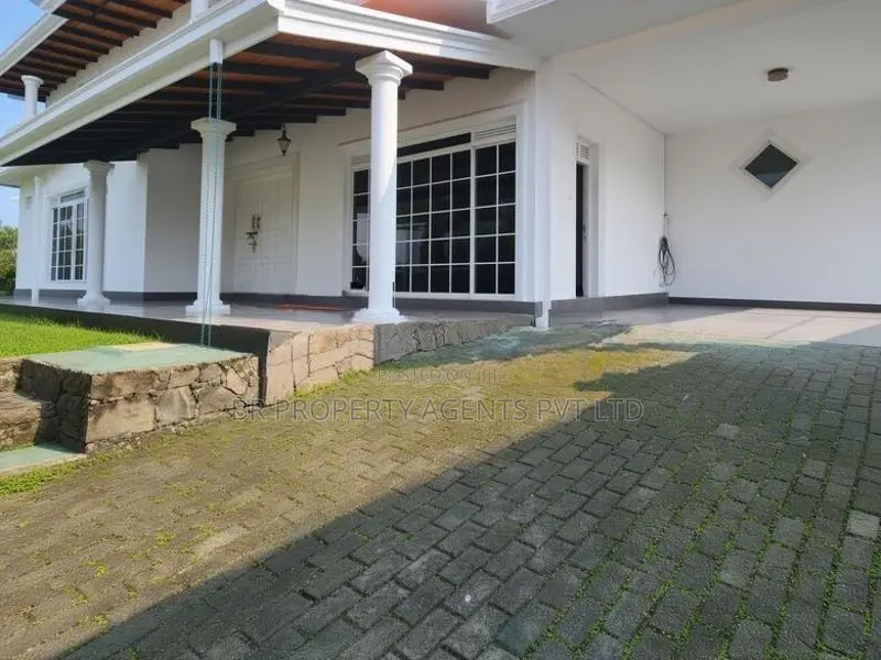 Commercial Property for Rent in Pitakotte, Kotte