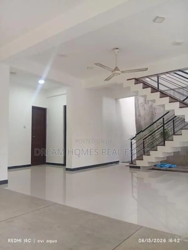 Luxury 4 Bedroom House for Rent – Akuregoda, Battaramulla
