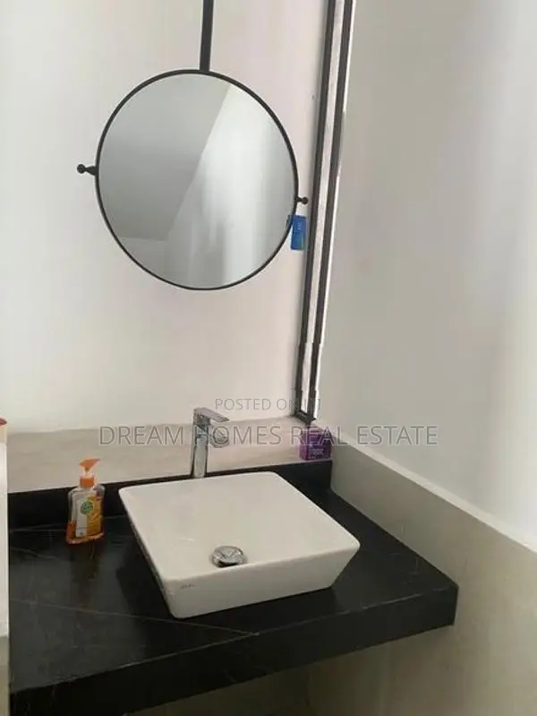 Spacious 4-Bedroom House for Rent – Thalawathugoda