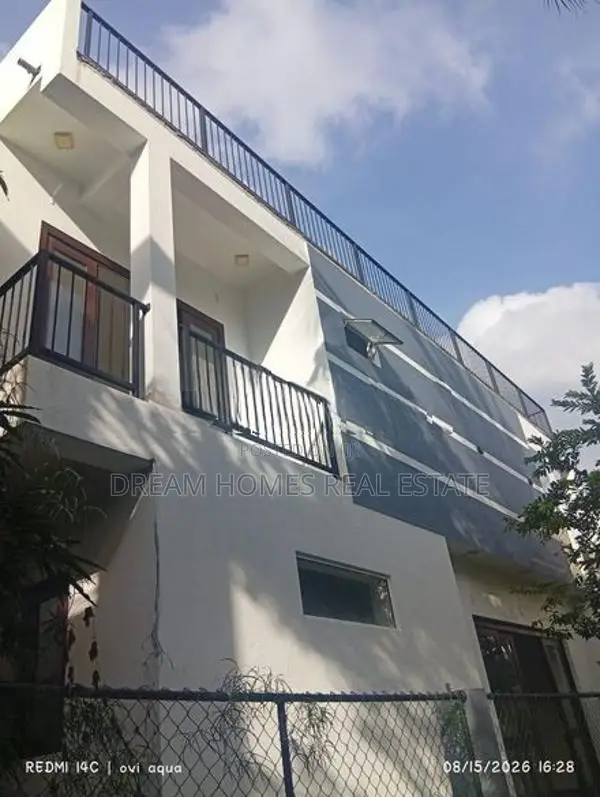 Luxury 4 Bedroom House for Rent – Akuregoda, Battaramulla