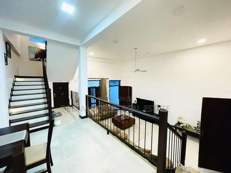 Modern 2-Storey House for Sale in Thalawathugoda – Kalalgoda