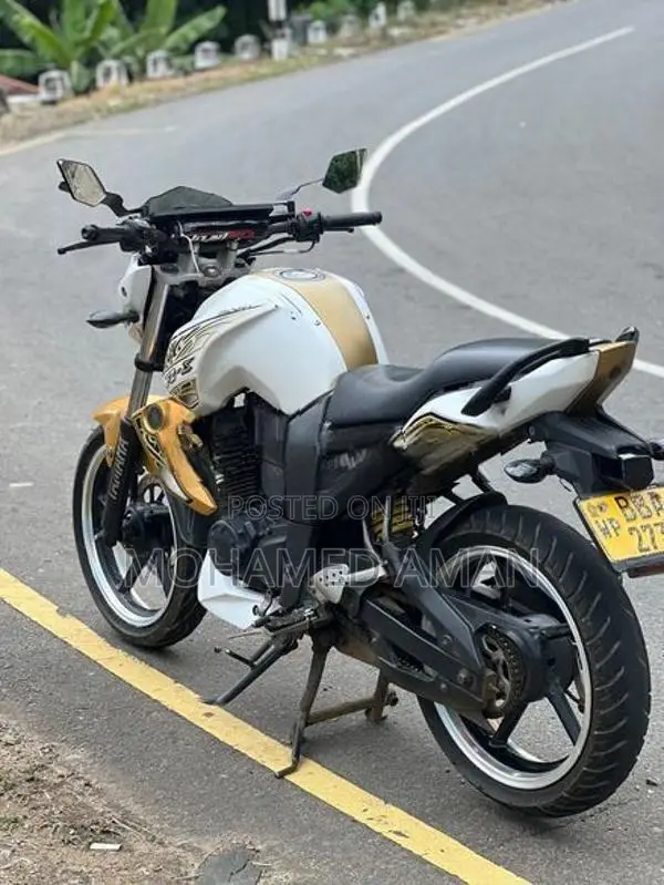 Yamaha FZS V1 2014
