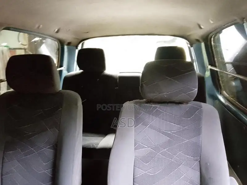 Nissan Serena VX GN-8 2001