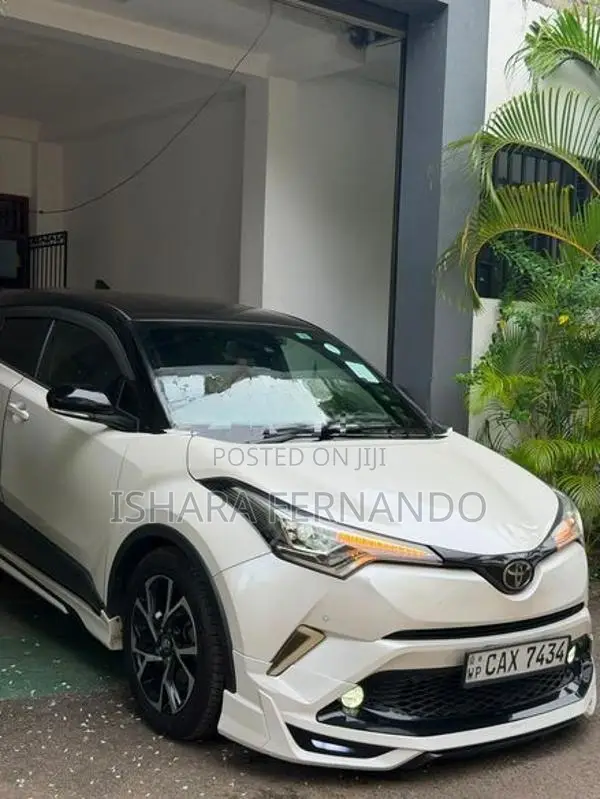 Toyota CHR NGX 50 2017