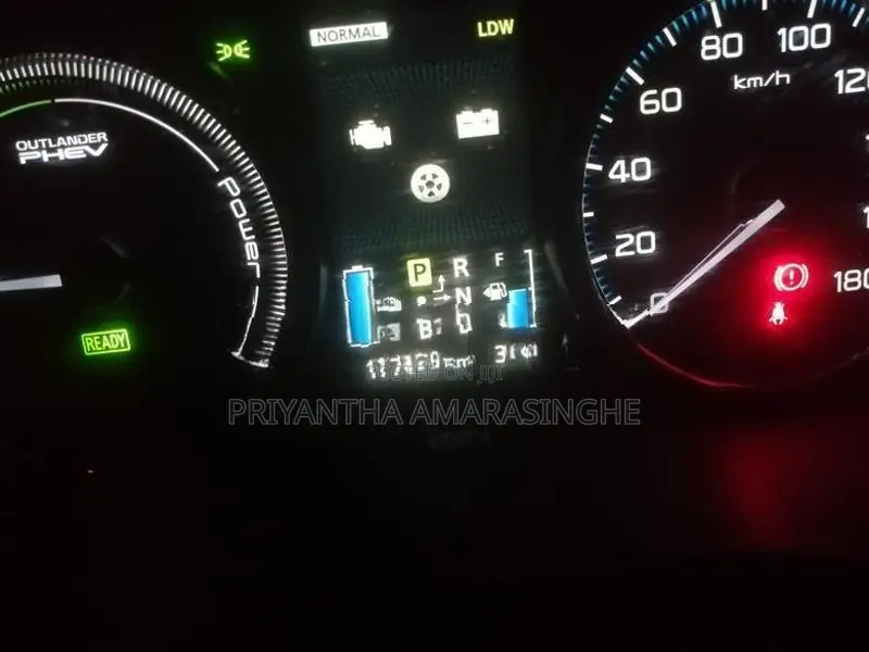 Mitsubishi Outlander Phev 2014