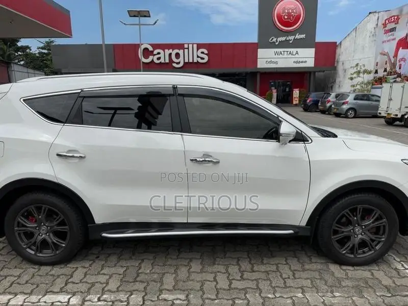 DFSK Glory i-Auto 2022