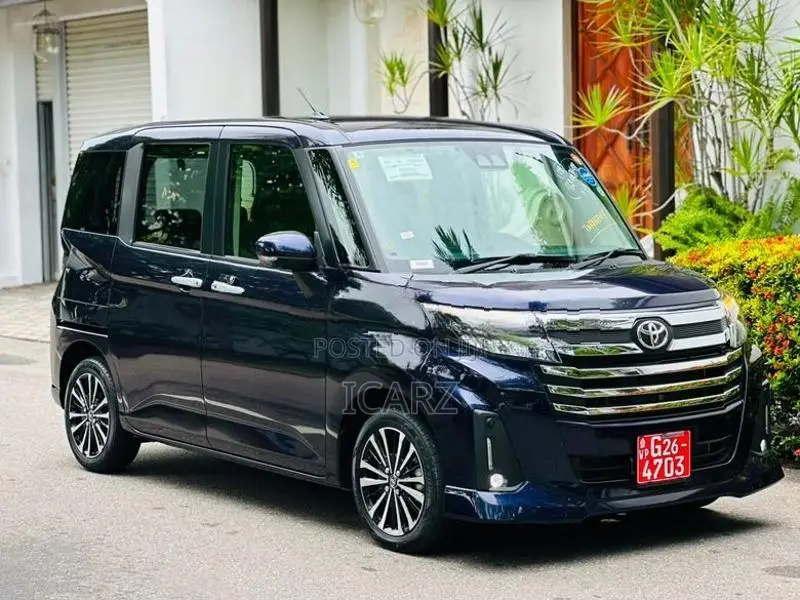 Toyota Roomy Custom GT 2022