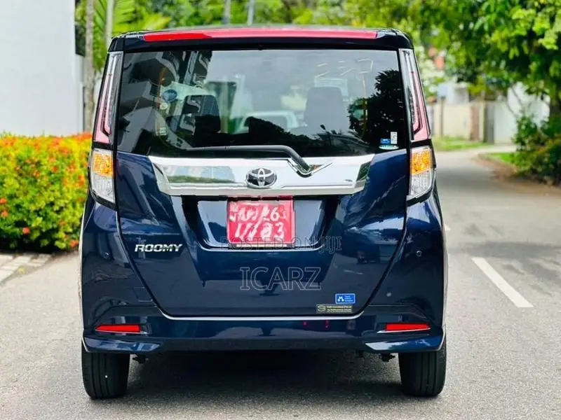 Toyota Roomy Custom GT 2022