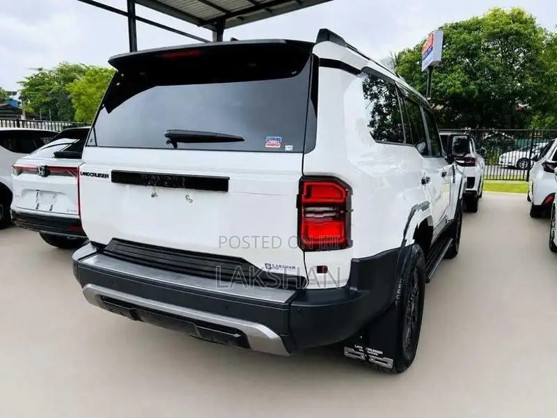 Toyota Land Cruiser Prado 250 2024