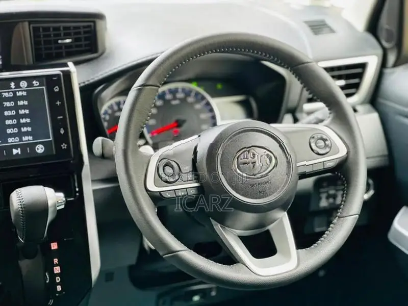 Toyota Roomy Custom GT 2022