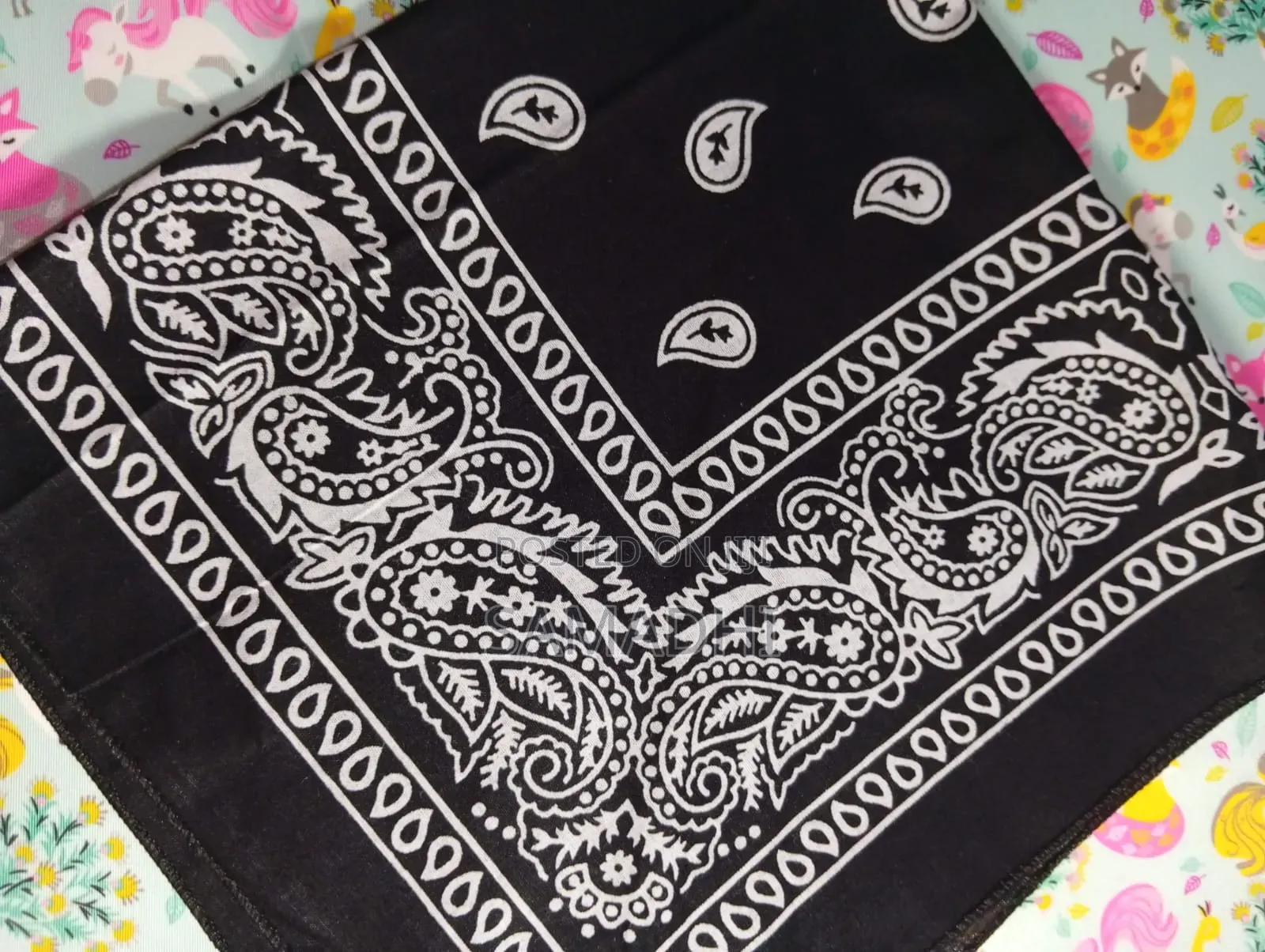 ඔයාගේ Outfit එකට Class එකක් එකතු කරන්න සුපිරිම Quality Scarf එකක්!