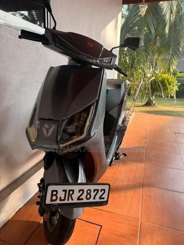 Yadea T5 2025
