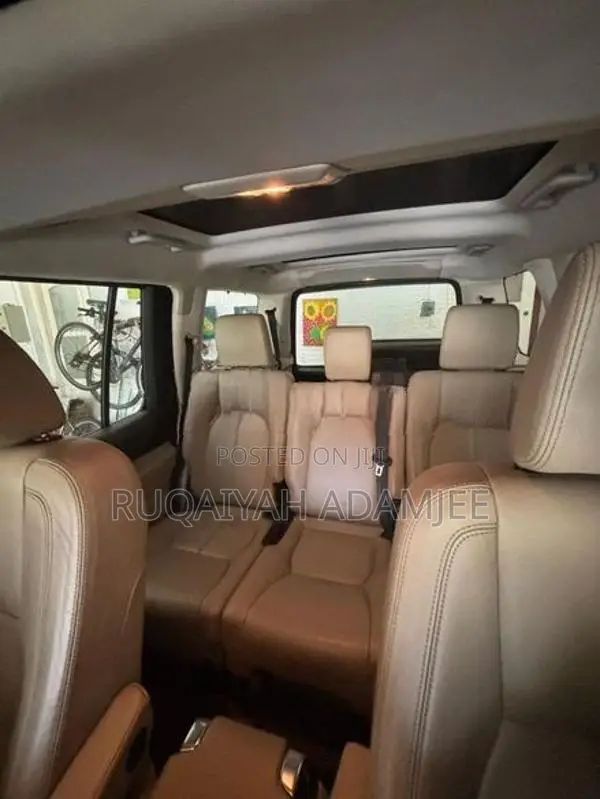 Land Rover Discovery 2011