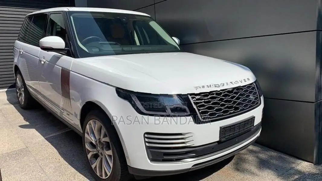 Land Rover Range COM Plus Fully Spec 2019