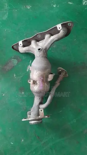 Toyota Aqua NHP10 Catalytic converter