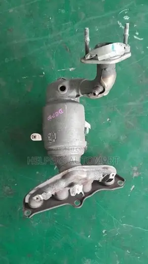 Mazda Demio DE3FS Catalytic converter
