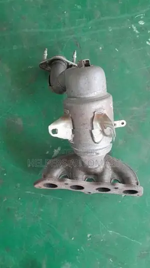 Mazda Demio DE3FS Catalytic converter