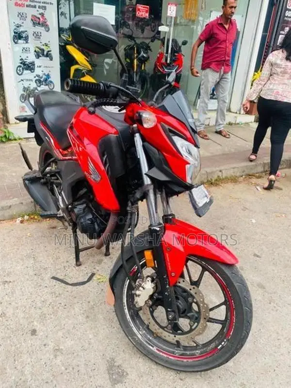 Honda Hornet Special Edition 2020