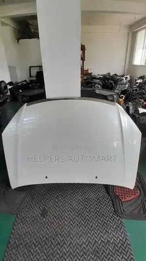 Toyota Premio 240 Bonnet