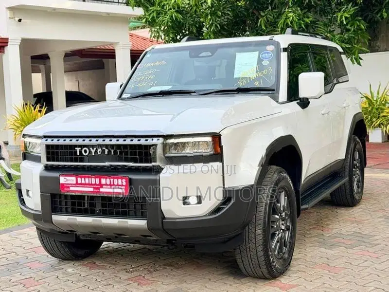 Toyota Land Cruiser Prado 250 VX 2025