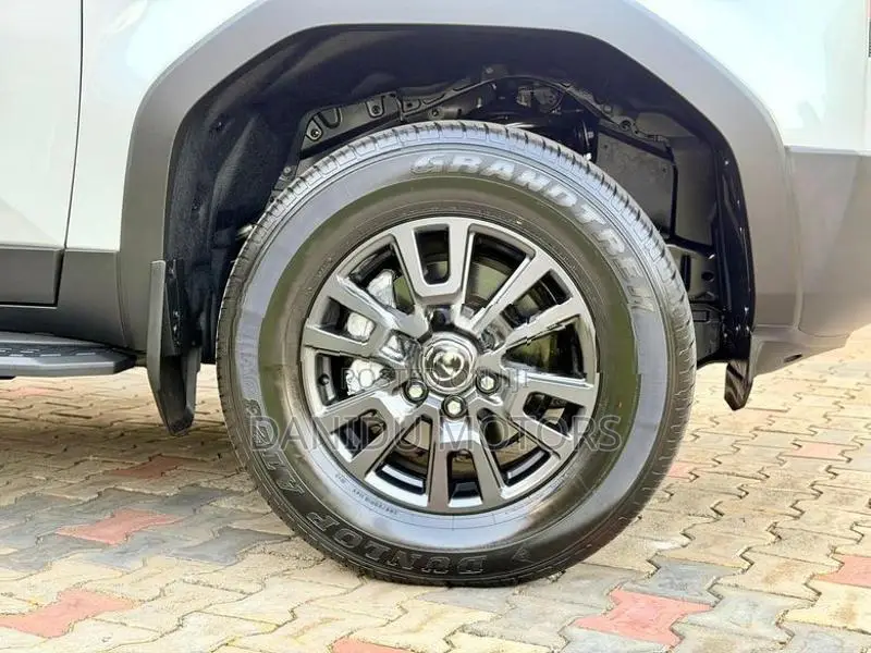 Toyota Land Cruiser Prado 250 VX 2025