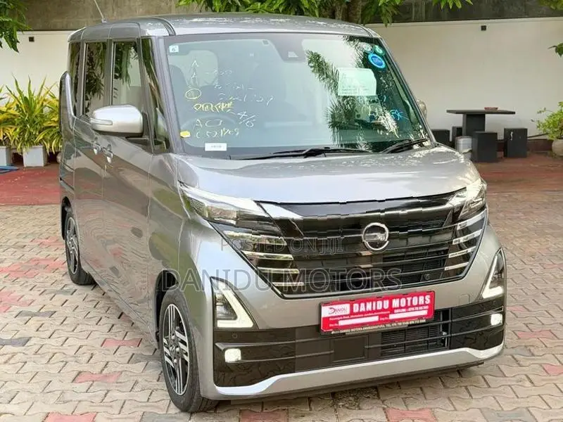 Nissan Roox 2023