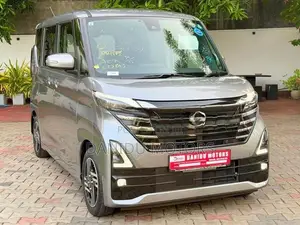 Nissan Roox 2023