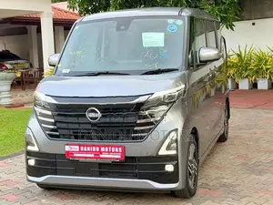 Nissan Roox 2023