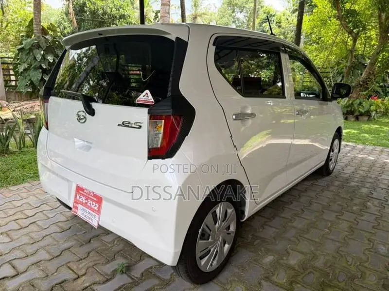 Daihatsu Mira X SA3 2025