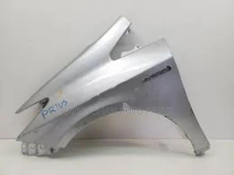 Toyota Prius fender