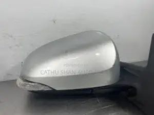 Toyota aqua mirror