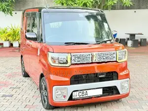 Daihatsu Wake 2015